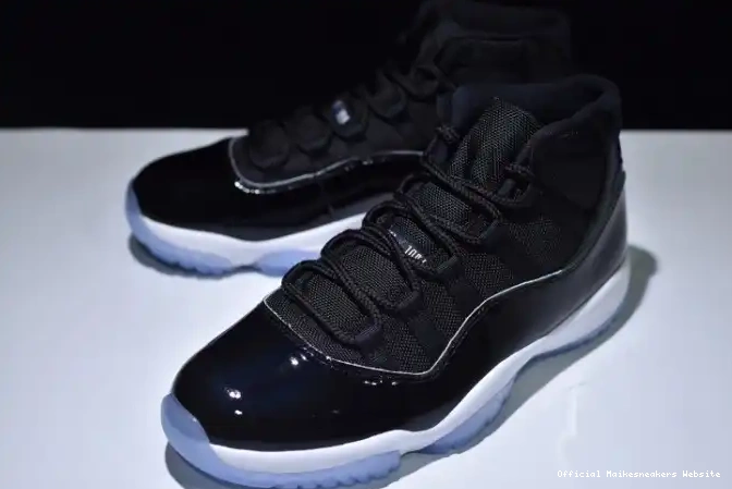 Official Maikesneakers 11 Release